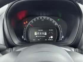Toyota Aygo X (2022) thumbnail 3