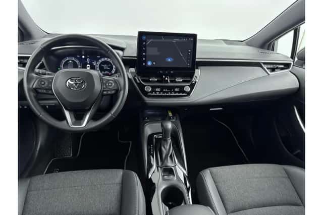 Toyota Corolla (2025) thumbnail 2