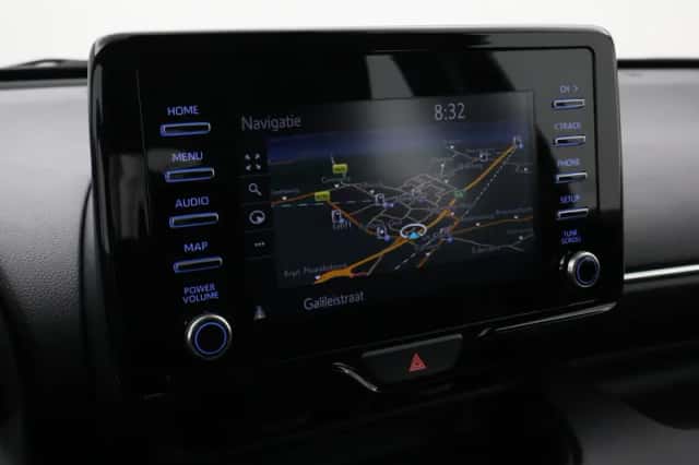 Toyota Yaris (2020) thumbnail 5