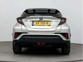 Toyota C-HR (2018) thumbnail 8