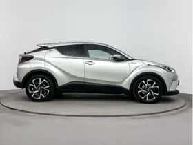 Toyota C-HR (2018) thumbnail 10
