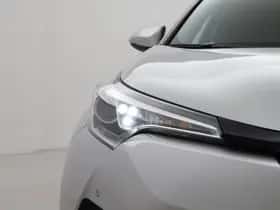 Toyota C-HR (2019) thumbnail 13
