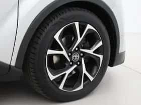 Toyota C-HR (2019) thumbnail 15