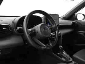 Toyota Yaris Cross (2024) thumbnail 2