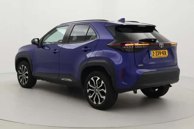 Toyota Yaris Cross (2024) thumbnail 4