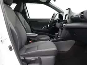 Toyota Yaris Cross (2025) thumbnail 33