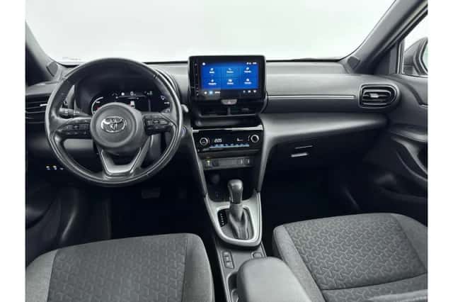 Toyota Yaris Cross (2021) thumbnail 2