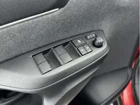 Toyota Yaris Cross (2021) thumbnail 18