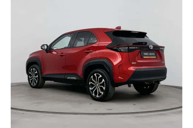 Toyota Yaris Cross (2021) thumbnail 4
