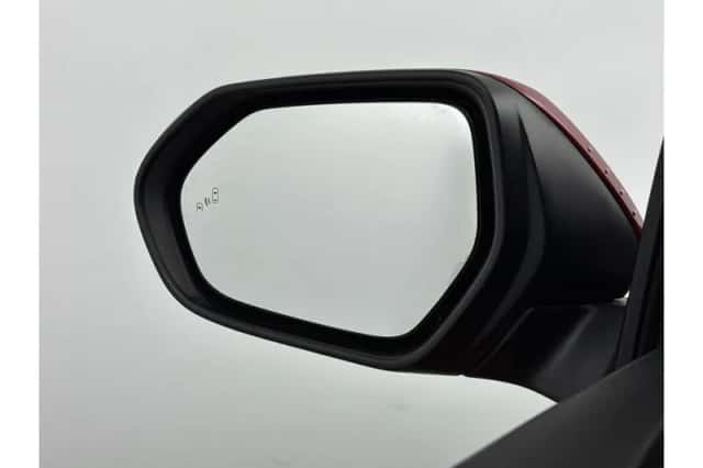 Toyota Yaris (2025) thumbnail 5