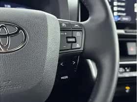 Toyota C-HR (2025) thumbnail 7
