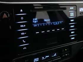 Toyota Auris (2016) thumbnail 27