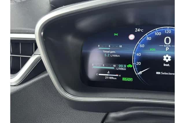 Toyota Corolla (2025) thumbnail 3