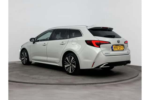 Toyota Corolla (2025) thumbnail 4