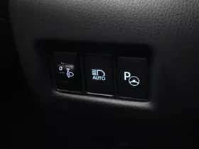 Toyota C-HR (2019) thumbnail 26