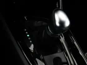 Toyota C-HR (2019) thumbnail 32