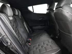 Toyota C-HR (2019) thumbnail 41