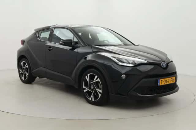 Toyota C-HR (2023) thumbnail 1