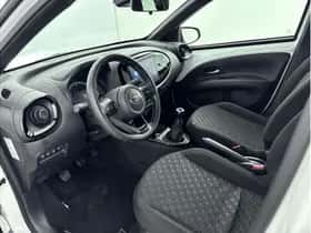 Toyota Aygo X (2024) thumbnail 12