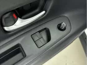 Toyota Aygo X (2024) thumbnail 13