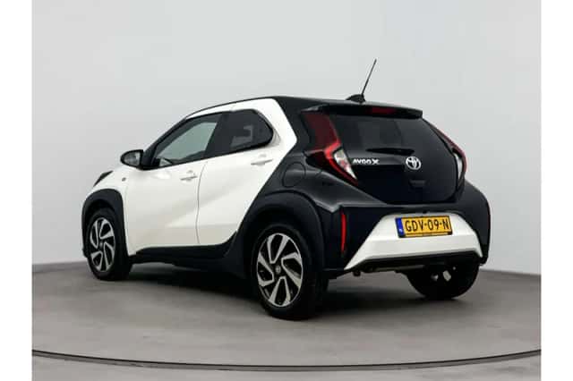 Toyota Aygo X (2024) thumbnail 4