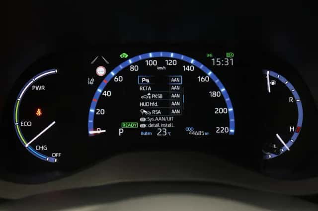 Toyota Yaris Cross (2023) thumbnail 3