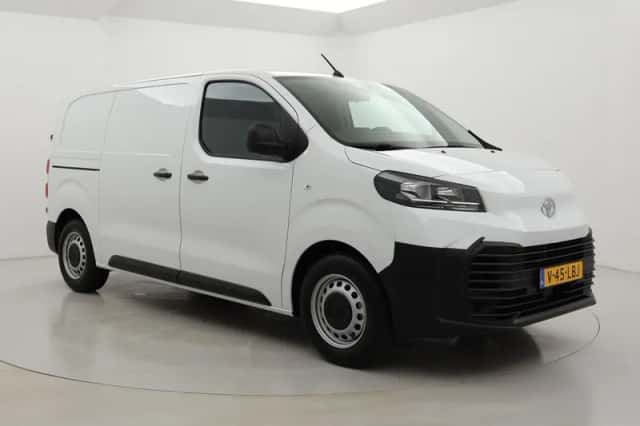 Toyota Proace (2024) thumbnail 1