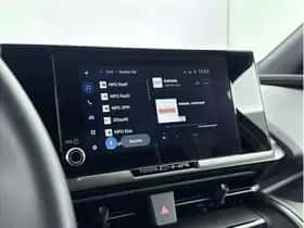 Toyota C-HR (2024) thumbnail 16