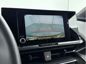 Toyota C-HR (2024) thumbnail 5