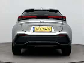 Toyota C-HR (2024) thumbnail 9
