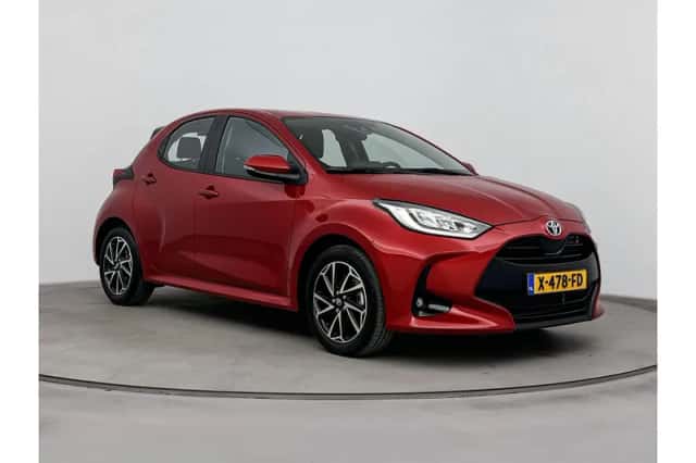 Toyota Yaris (2023) thumbnail 1