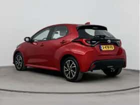Toyota Yaris (2023) thumbnail 3