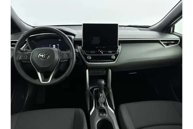 Toyota Corolla (2025) thumbnail 2