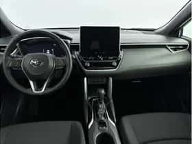 Toyota Corolla (2025) thumbnail 2
