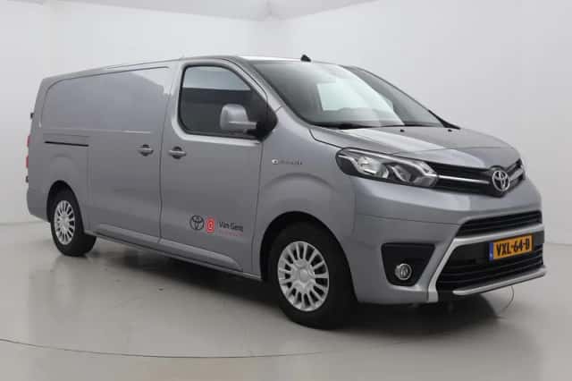Toyota Proace (2023) thumbnail 1