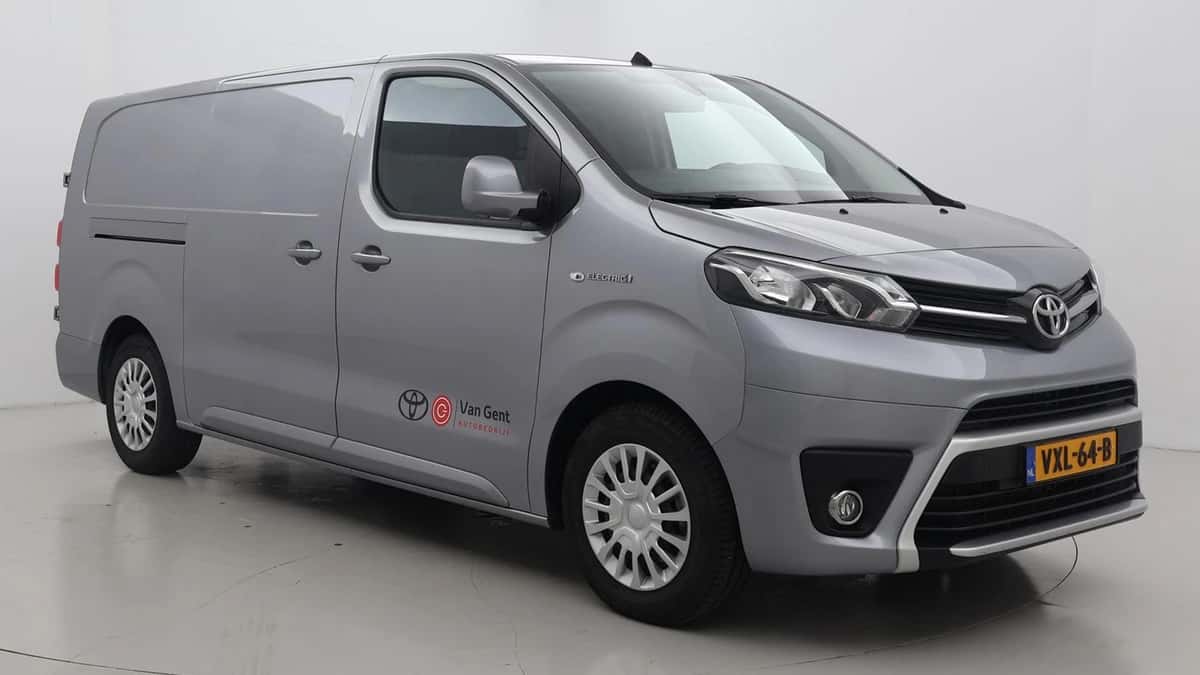 Toyota Proace (2023) — foto 1