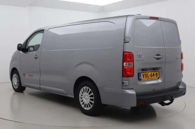Toyota Proace (2023) thumbnail 4