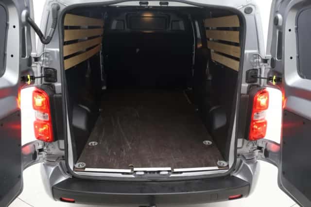 Toyota Proace (2023) thumbnail 5