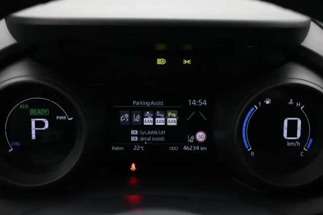 Toyota Yaris (2022) thumbnail 3