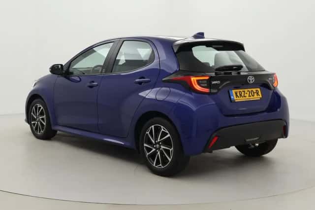 Toyota Yaris (2022) thumbnail 4