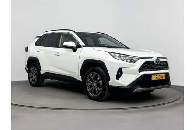 Toyota RAV4 (2023) thumbnail 1