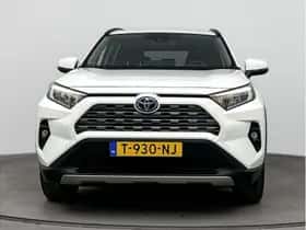 Toyota RAV4 (2023) thumbnail 6