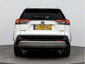 Toyota RAV4 (2023) thumbnail 7