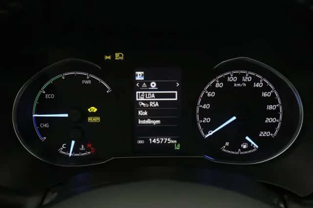 Toyota Yaris (2018) thumbnail 3