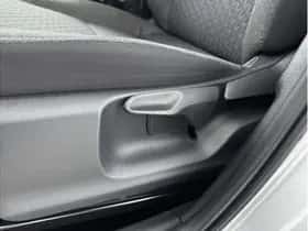 Toyota Yaris Cross (2025) thumbnail 18