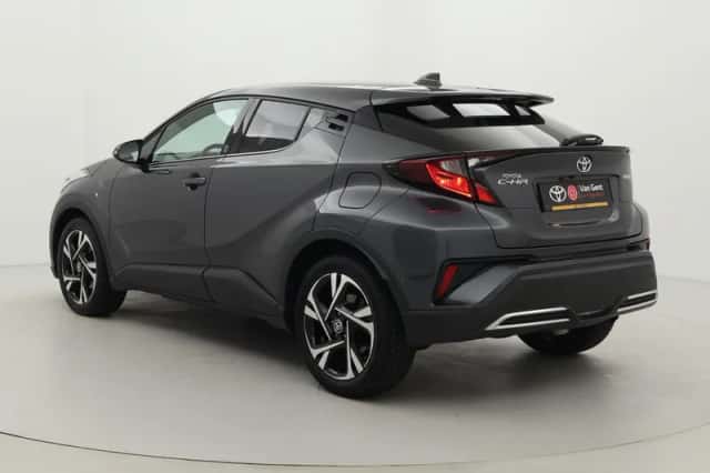 Toyota C-HR (2022) thumbnail 4