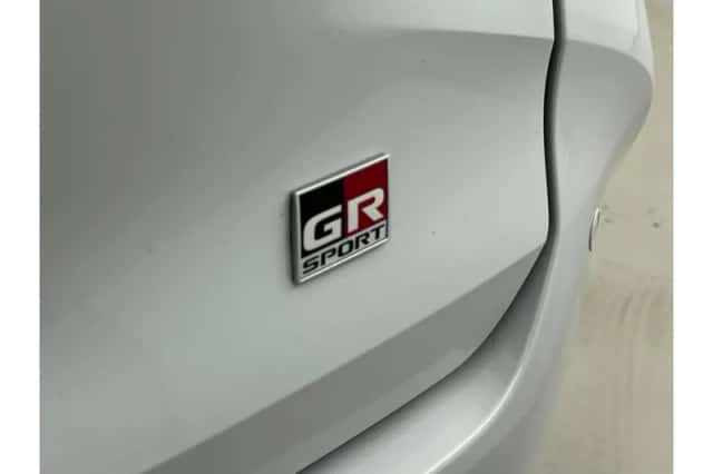 Toyota Corolla (2024) thumbnail 5