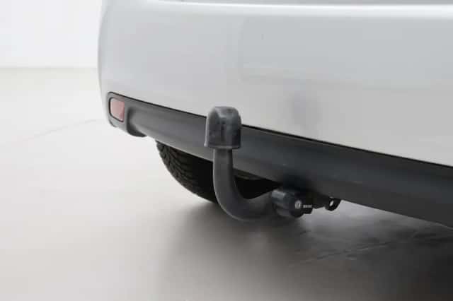 Toyota Yaris (2015) thumbnail 5