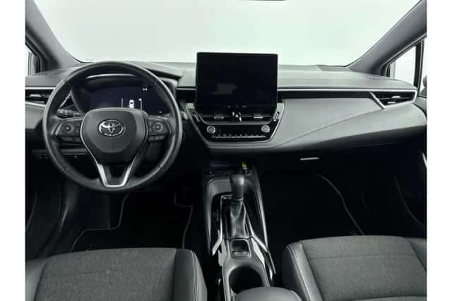 Toyota Corolla (2025) thumbnail 2