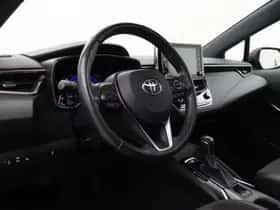 Toyota Corolla (2019) thumbnail 2